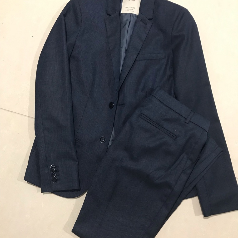Zara suit